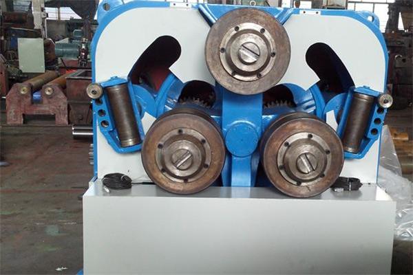 朗日廠家生產的型材彎曲機，順利出貨了